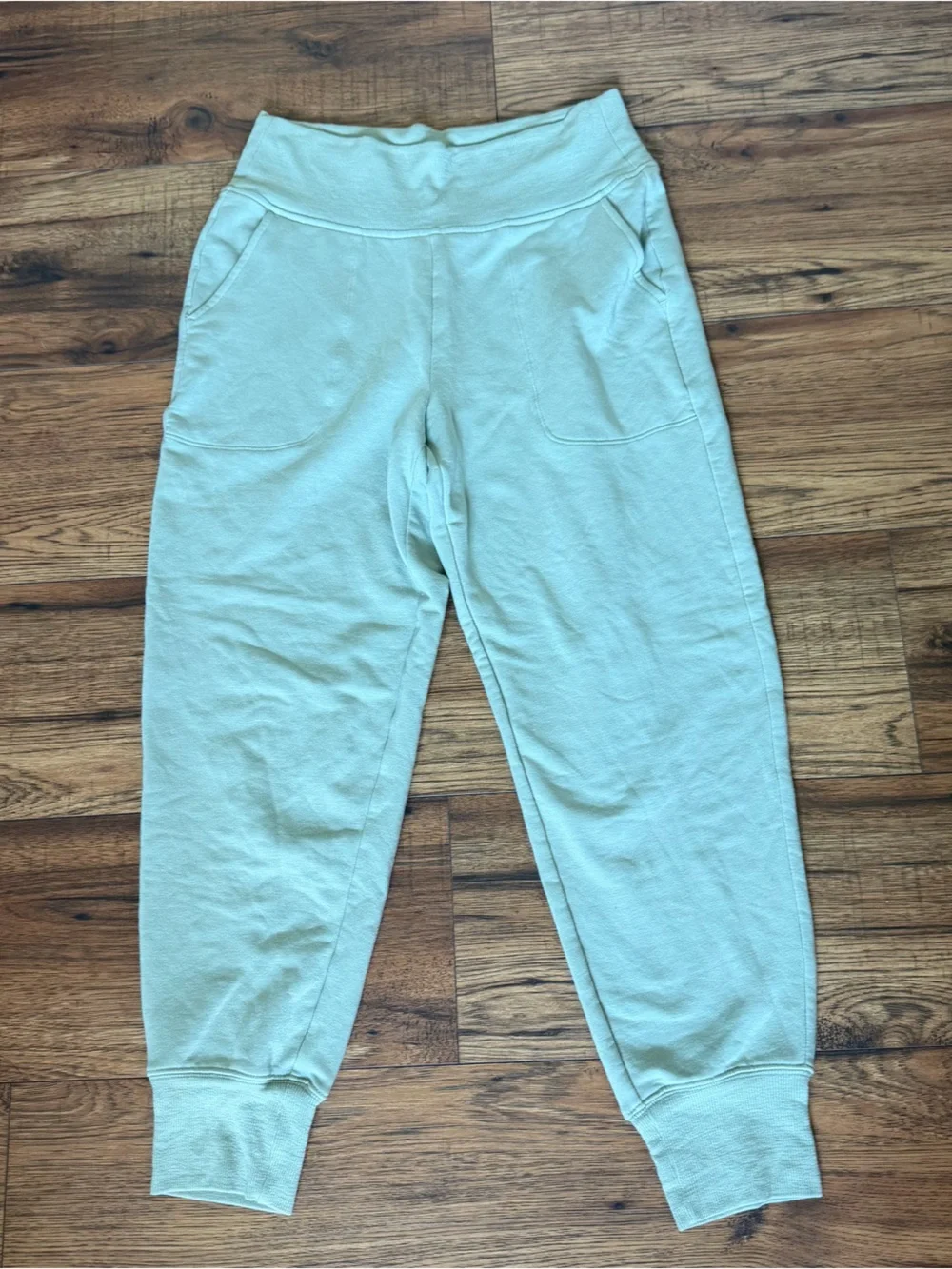 Athleta Mint Green Soft Jogger Pants Small EUC Cozy Loungewear Athleisure - Picture 1 of 7